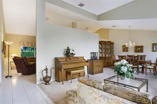 3099 Perriwinkle Cir, Davie, FL 33328 - Photo 4