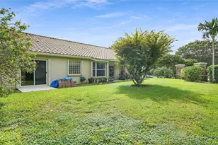 3099 Perriwinkle Cir, Davie, FL 33328 - Photo 32