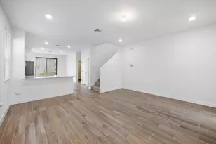 713 SE 15th Ave, Homestead, FL 33033 - Photo 6