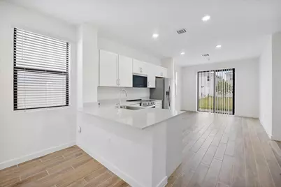 713 SE 15th Avenue, Homestead, FL 33033 - Photo 8