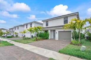 713 SE 15th Ave, Homestead, FL 33033 - Photo 2