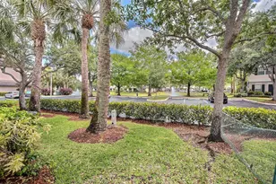 154 SW 96th Terrace, Plantation, FL 33324 - Photo 8