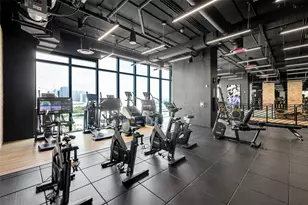 398 NE 5th St, Miami, FL 33132 - Photo 16