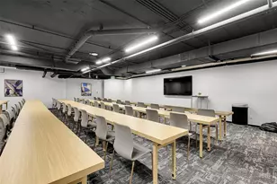 398 NE 5th St, Miami, FL 33132 - Photo 20