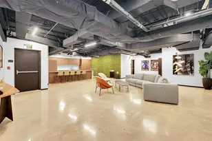 398 NE 5th St, Miami, FL 33132 - Photo 18