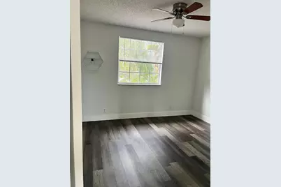 1372 Bayview Circle, Weston, FL 33326 - Photo 10