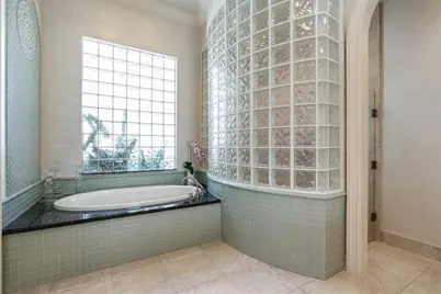 369 Sweet Bay Avenue, Plantation, FL 33324 - Photo 22