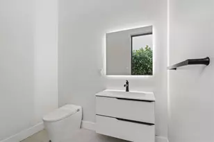 2221 NE 19th St, Fort Lauderdale, FL 33305 - Photo 26