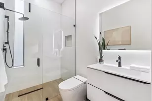 2221 NE 19th St, Fort Lauderdale, FL 33305 - Photo 36