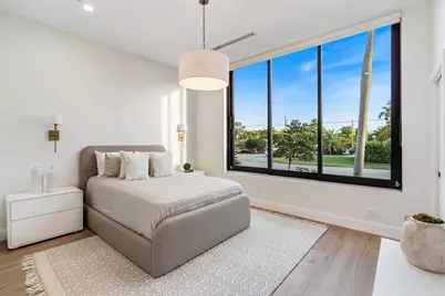 2221 NE 19th Street, Wilton Manors, FL 33305 - Photo 32