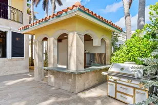 555 Ocean Blvd, Golden Beach, FL 33160 - Photo 22
