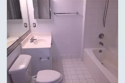 9610 NW 2nd Street #104, Pembroke Pines, FL 33024 - Photo 10