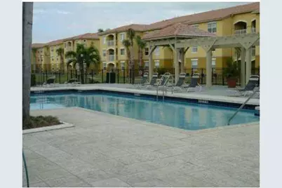 9610 NW 2nd Street #104, Pembroke Pines, FL 33024 - Photo 4