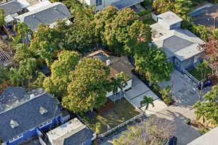 713 NE 17th Rd, Fort Lauderdale, FL 33304 - Photo 24