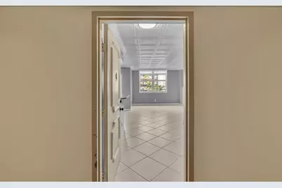 1600 SE 15th Street #305, Fort Lauderdale, FL 33316 - Photo 2