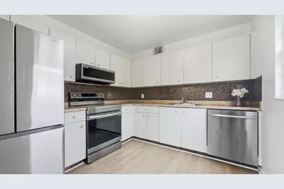 13250 SW 4th Court #318g, Pembroke Pines, FL 33027 - Photo 6