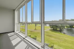 13250 SW 4th Ct, Pembroke Pines, FL 33027 - Photo 16