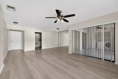 4467 Carambola Circle #4467, Pompano Beach, FL 33066 - Photo 4