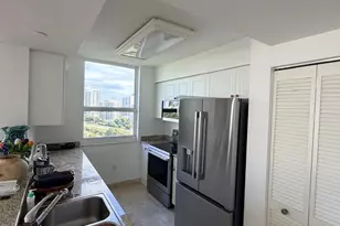 19501 W Country Club Dr, Aventura, FL 33180 - Photo 18