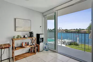 801 N Riverside Dr, Pompano Beach, FL 33062 - Photo 4