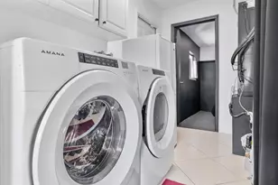 10490 NW 24th St, Sunrise, FL 33322 - Photo 18