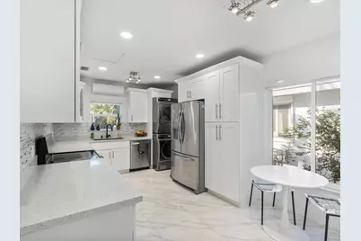 9232 Harding Avenue, Surfside, FL 33154 - Photo 10