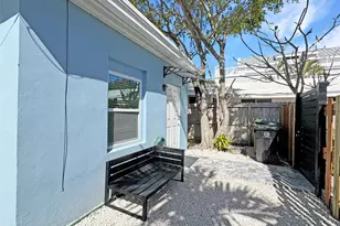 1215 NE 14th Ave, Fort Lauderdale, FL 33304 - Photo 2