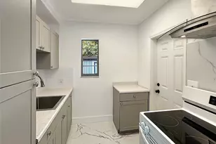 1215 NE 14th Ave, Fort Lauderdale, FL 33304 - Photo 10