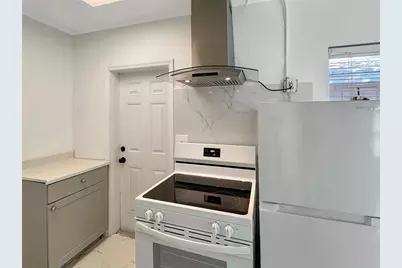 1215 NE 14th Avenue #Cottage, Fort Lauderdale, FL 33304 - Photo 8