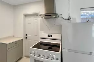 1215 NE 14th Ave, Fort Lauderdale, FL 33304 - Photo 8