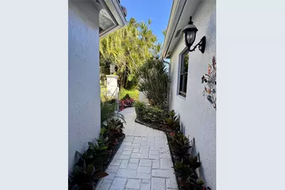 2108 NW 60th Circle, Boca Raton, FL 33496 - Photo 4