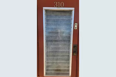 10467 S Sunrise Lakes Boulevard #310, Sunrise, FL 33322 - Photo 2