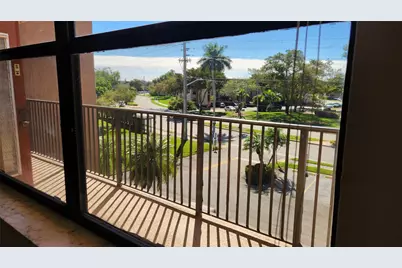 10467 S Sunrise Lakes Boulevard #310, Sunrise, FL 33322 - Photo 16