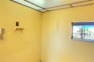 10467 S Sunrise Lakes Blvd, Sunrise, FL 33322 - Photo 20