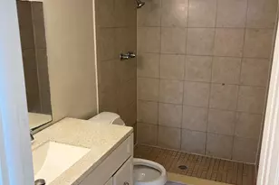 405 Executive Center Dr, West Palm Beach, FL 33401 - Photo 6