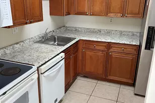 405 Executive Center Dr, West Palm Beach, FL 33401 - Photo 2