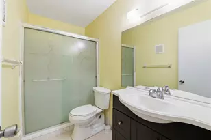 11453 NW 39th Ct, Coral Springs, FL 33065 - Photo 16