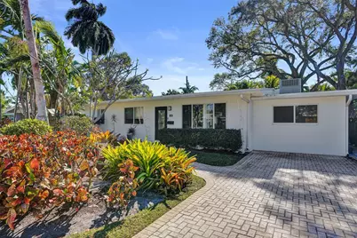 1528 NE 28th Drive, Wilton Manors, FL 33334 - Photo 1