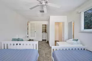 1528 NE 28th Dr, Wilton Manors, FL 33334 - Photo 22