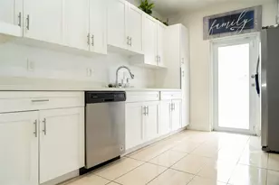 2710 NW 5th St, Pompano Beach, FL 33069 - Photo 8