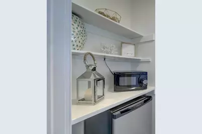 2740 NE 30th Place, Fort Lauderdale, FL 33306 - Photo 4