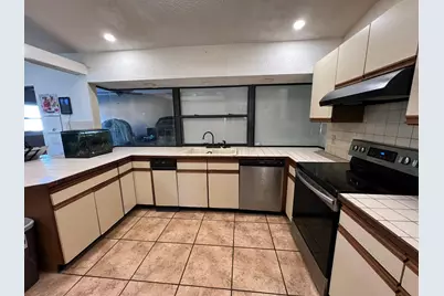 538 NW Placid Avenue, Port Saint Lucie, FL 34983 - Photo 10