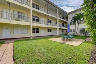 2200 Taylor St, Hollywood, FL 33020 - Photo 1