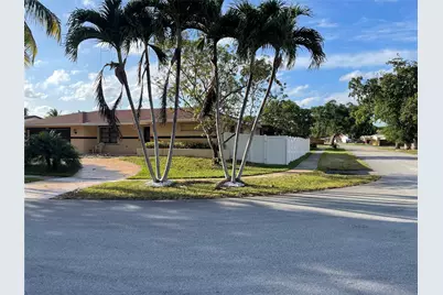 11901 NW 15th Street, Pembroke Pines, FL 33026 - Photo 4
