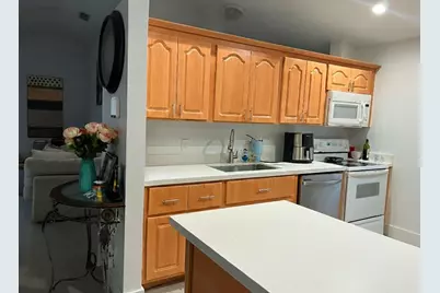 8205 SW 12th Place, North Lauderdale, FL 33068 - Photo 4