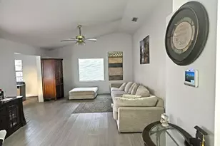 8205 SW 12th Pl, North Lauderdale, FL 33068 - Photo 6