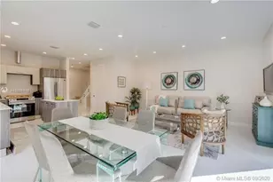 698 NE 43rd St, Fort Lauderdale, FL 33334 - Photo 4