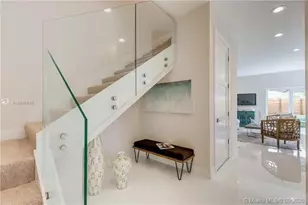 698 NE 43rd St, Fort Lauderdale, FL 33334 - Photo 12