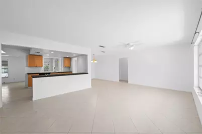 7005 NW 11th Street, Margate, FL 33063 - Photo 12