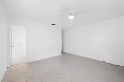 7005 NW 11th Street, Margate, FL 33063 - Photo 20